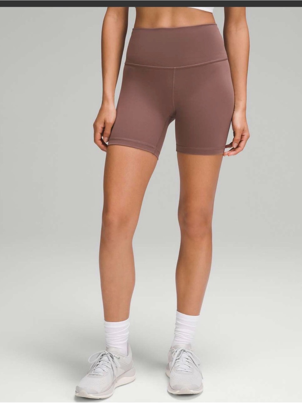 Lululemon Wunder Train High-Rise Short 6"
Dark Oxide Size 8 NWOT - Picture 3 of 13